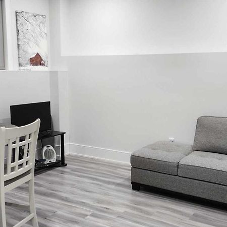 Scarborough New 2-Bedroom Basement Toronto Exteriör bild