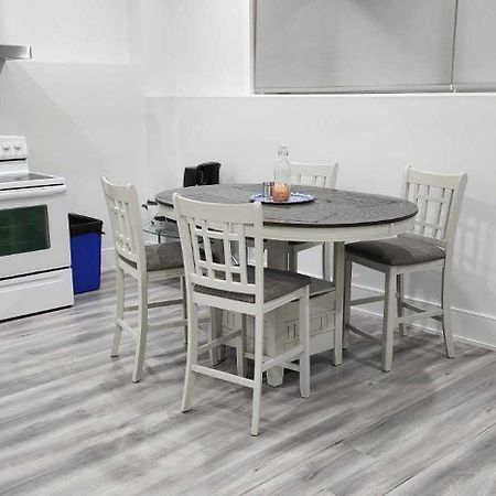 Scarborough New 2-Bedroom Basement Toronto Exteriör bild